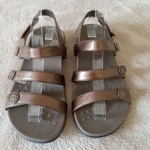 Woman's Bronze Vionic Cathy Strappy Sandals, Size 6 Wide